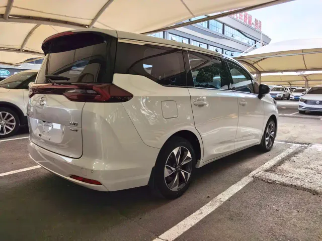 GAC Trumpchi M6 — Фото автомобиля 14