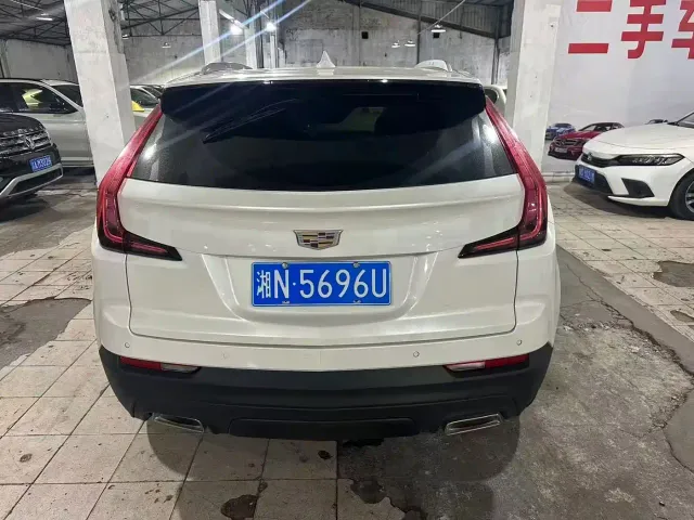 Cadillac XT4 — Фото автомобиля 3