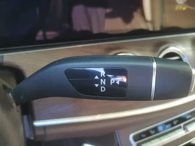 Mercedes-Benz E-Class — Фото автомобиля 16