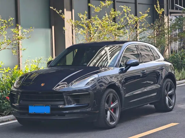 Фотография автомобиля — Porsche Macan