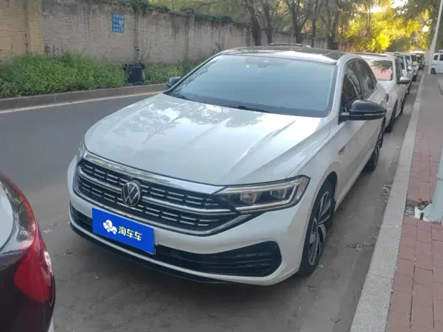 Volkswagen Sagitar — Фото автомобиля 2