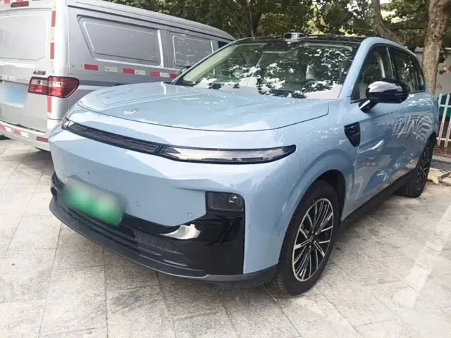 Фотография автомобиля — Leapmotor B10