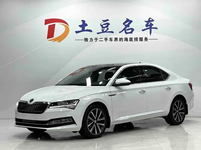 Фотография автомобиля — Skoda Superb