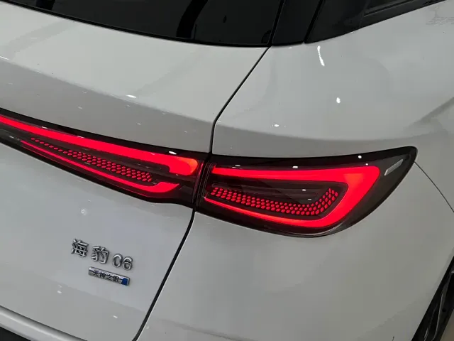 BYD Seal 06 DM-i Touring — Фото автомобиля 6
