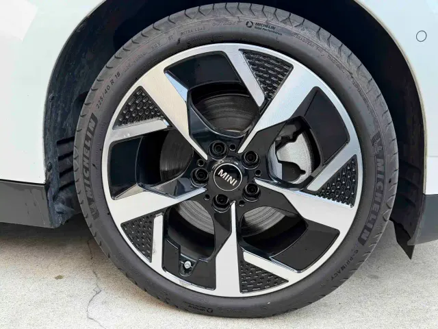 MINI Cooper — Фото автомобиля 13