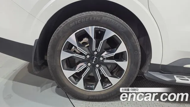 Kia Carnival 4th Gen — Фото автомобиля 5