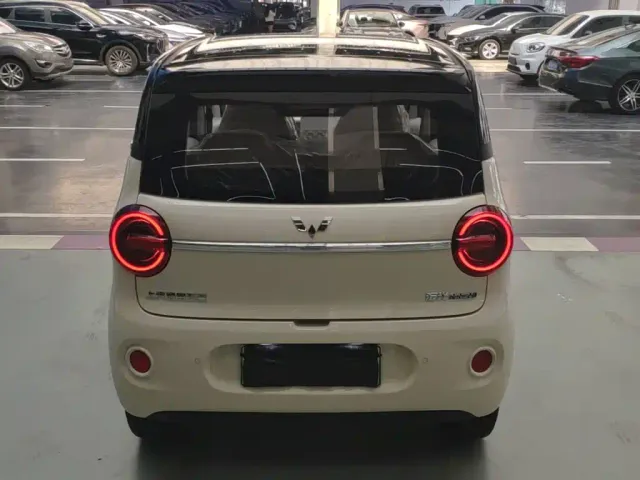 Wuling Hongguang Mini EV — Фото автомобиля 5