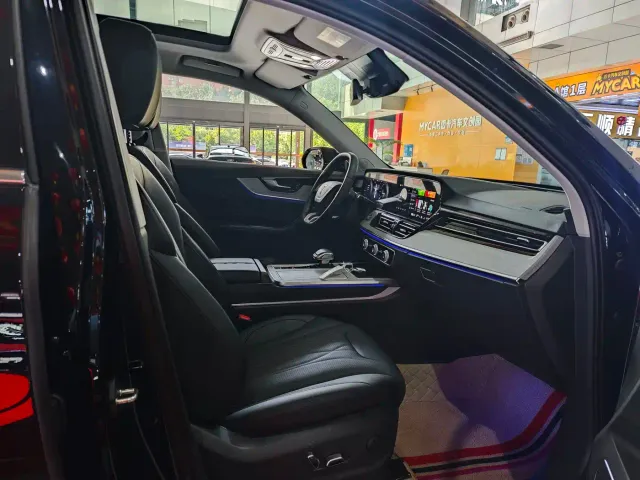 Hongqi HS5 — Фото автомобиля 19