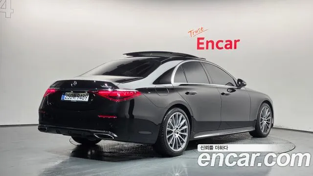 Фотография автомобиля — Mercedes-Benz S-Class W223