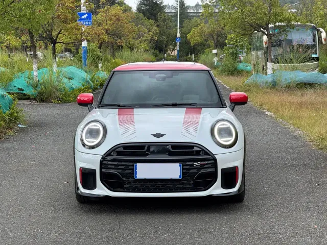 MINI John Cooper Works — Фото автомобиля 2