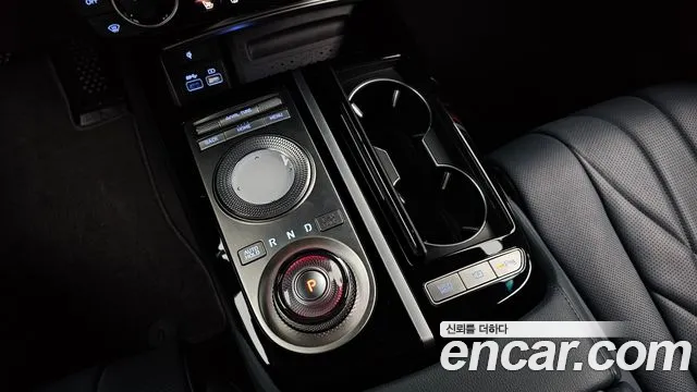 Genesis G80 Бензин 2.5 турбо AWD — Фото автомобиля 9