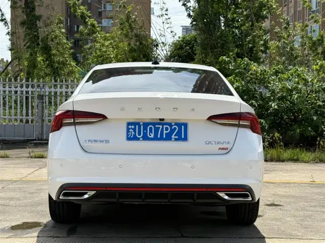 Skoda Octavia — Фото автомобиля 6