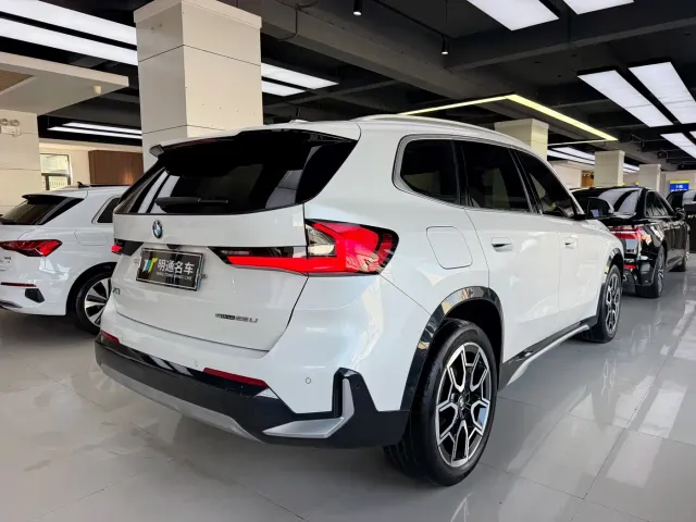 BMW X1 — Фото автомобиля 6
