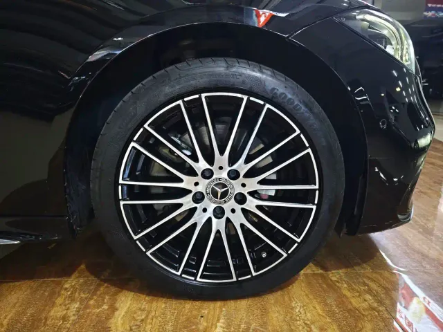 Mercedes-Benz C-Class — Фото автомобиля 7