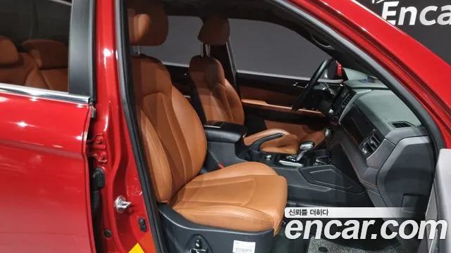 KG_Mobility_Ssangyong Rexton Новый Rexton Sport Khan Дизель 2.2 4WD — Фото автомобиля 10
