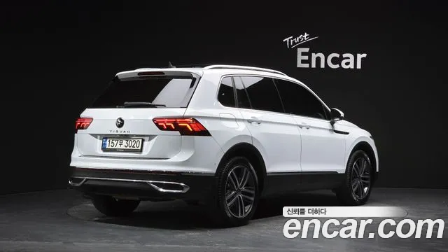 Volkswagen Tiguan — Фото автомобиля 2