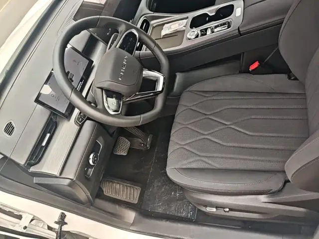 Chery Tiggo 8 PLUS — Фото автомобиля 15