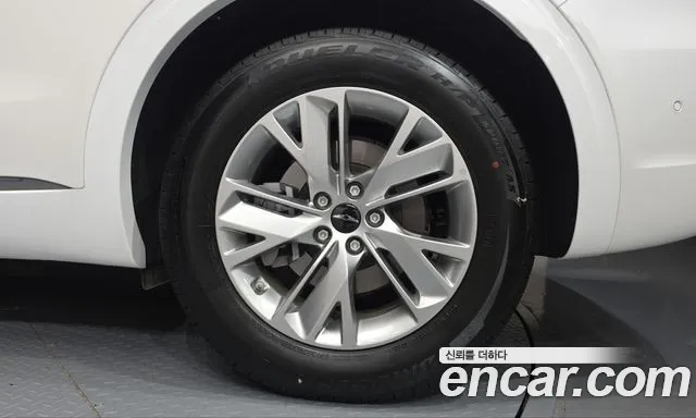 Genesis GV70 — Фото автомобиля 6