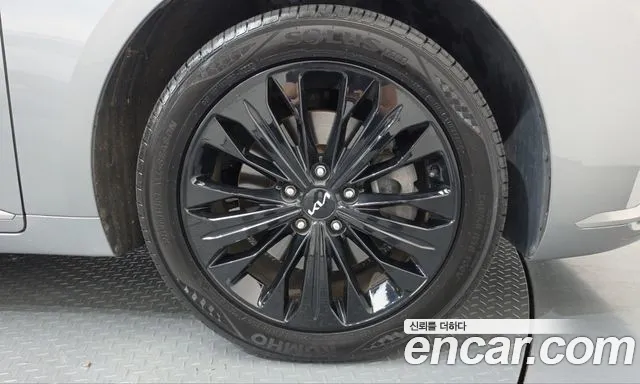 Kia K8 — Фото автомобиля 6