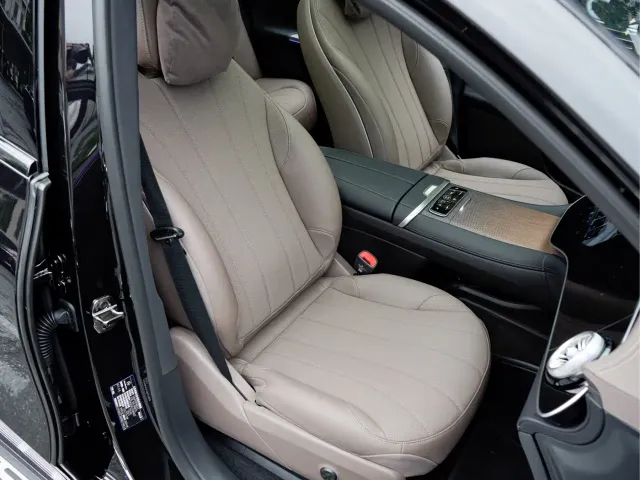 Mercedes-Benz EQE SUV — Фото автомобиля 19