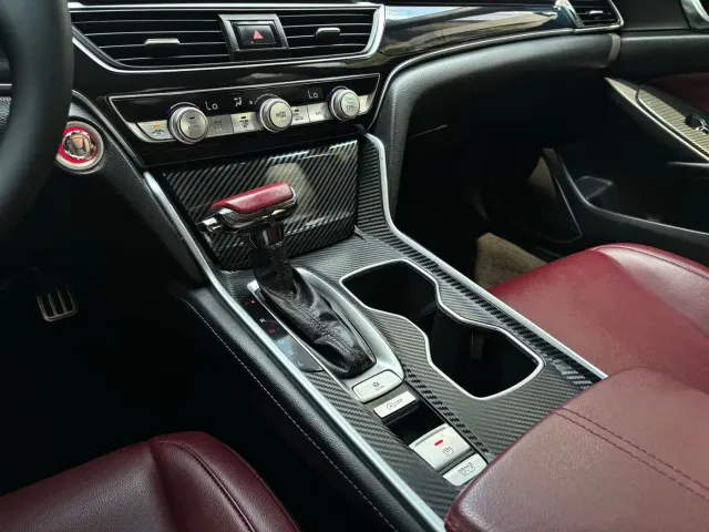 Honda Accord — Фото автомобиля 17