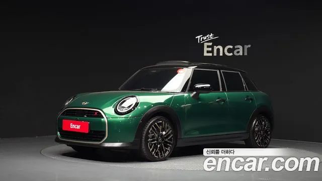 Фотография автомобиля — MINI Cooper 4th Gen