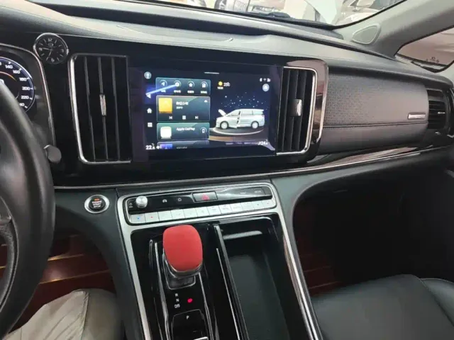 GAC Trumpchi M8 — Фото автомобиля 12