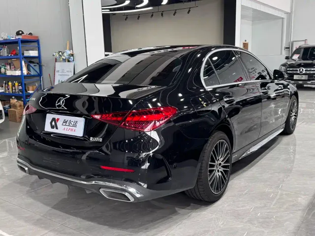 Mercedes-Benz C-Class — Фото автомобиля 4