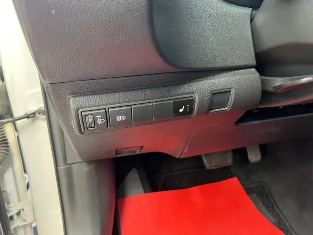 Toyota Corolla — Фото автомобиля 10