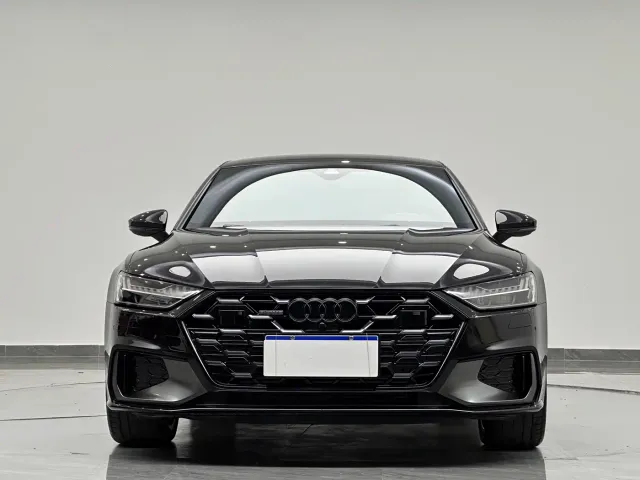 Audi A7L — Фото автомобиля 2