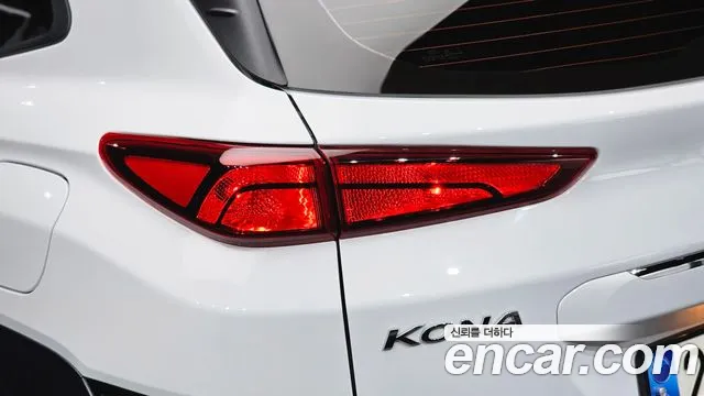 Hyundai Kona Kona (New) — Фото автомобиля 22
