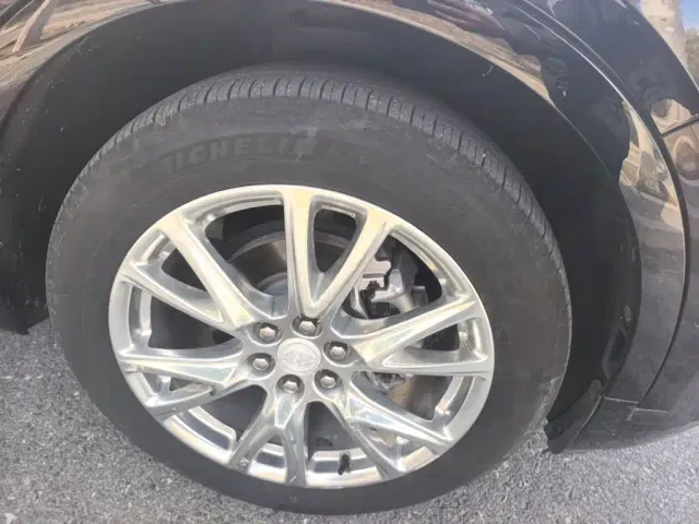 Buick Enclave — Фото автомобиля 24