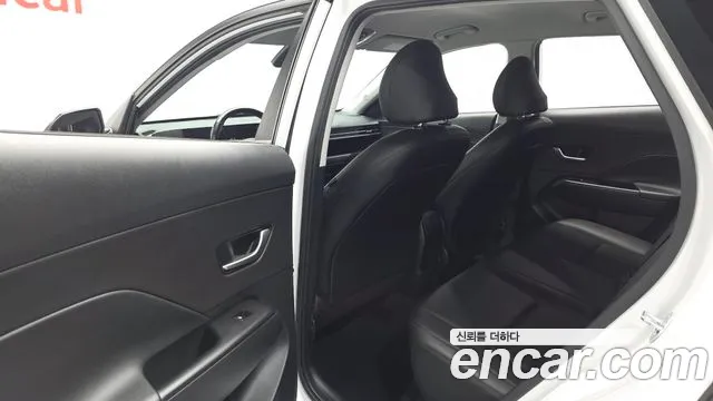 Hyundai Kona SX2 — Фото автомобиля 16