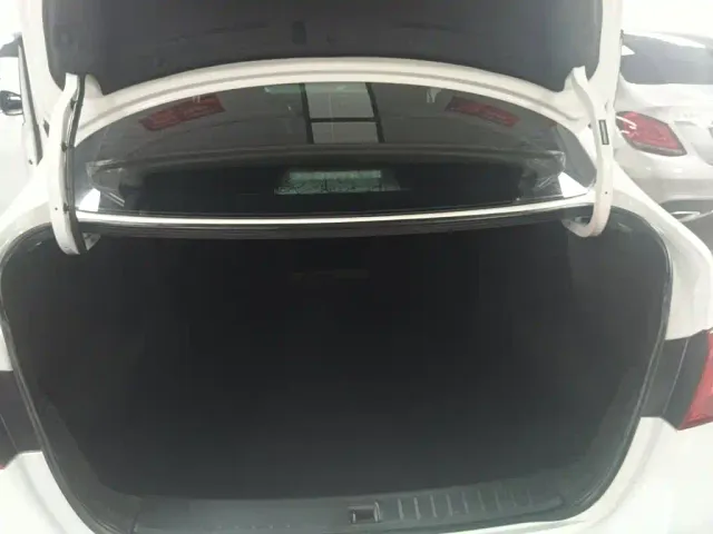 Nissan Sylphy — Фото автомобиля 13