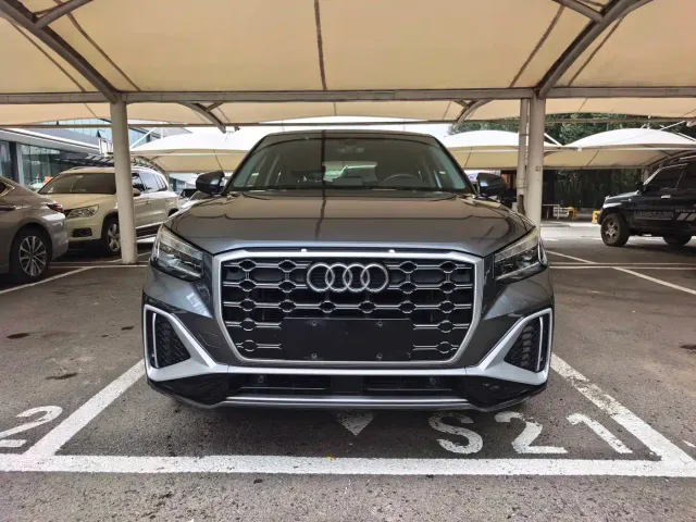 Audi Q2L — Фото автомобиля 2