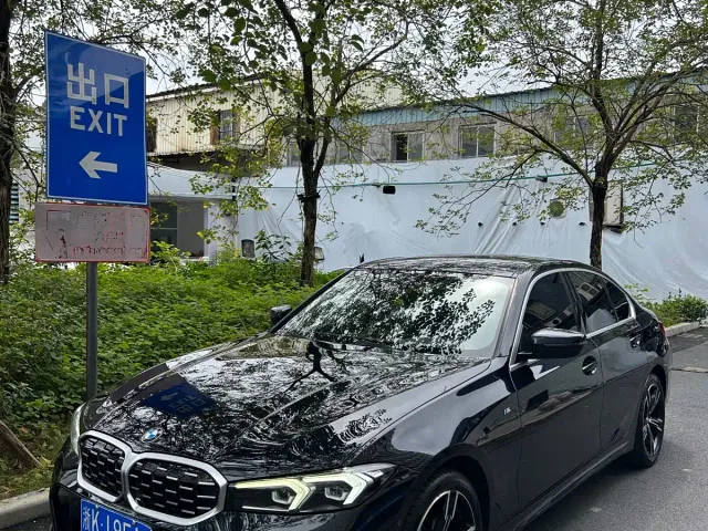 BMW 3 Series — Фото автомобиля 2