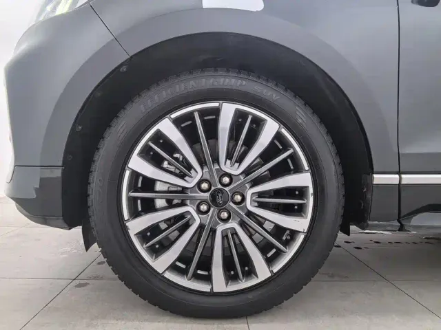 Ford Edge — Фото автомобиля 17