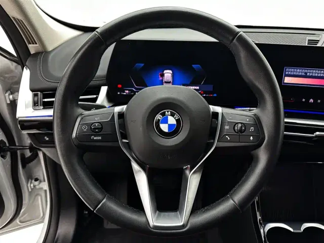 BMW X1 — Фото автомобиля 17