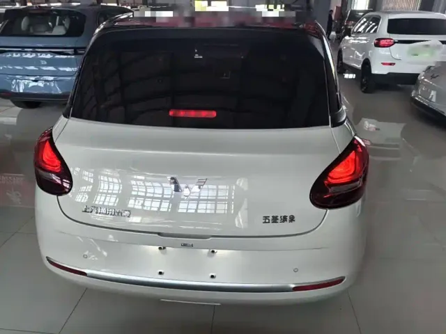 Wuling Bingo — Фото автомобиля 5