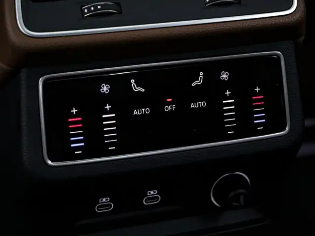 Audi A7L — Фото автомобиля 16