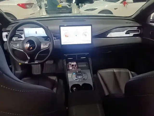 BYD Seal 06 — Фото автомобиля 9
