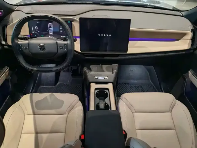 Volvo Volvo XC70 Plug-in Hybrid 2025 Standard — Фото автомобиля 6