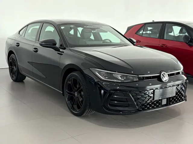 Volkswagen Passat — Фото автомобиля 3