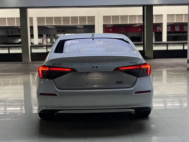 Honda Civic — Фото автомобиля 16