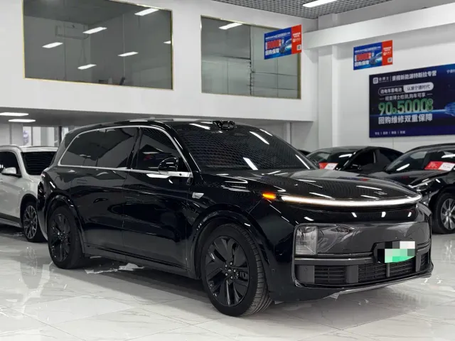 Li Auto L9 — Фото автомобиля 3
