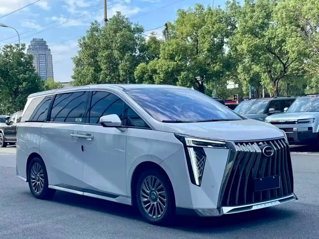 GAC Trumpchi M8 — Фото автомобиля 3
