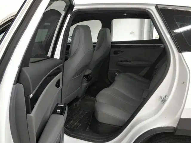 Geely Galaxy L7 — Фото автомобиля 11