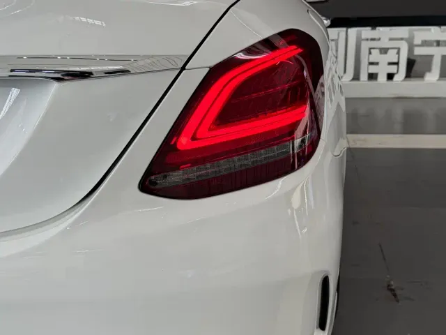 Mercedes-Benz C-Class — Фото автомобиля 11