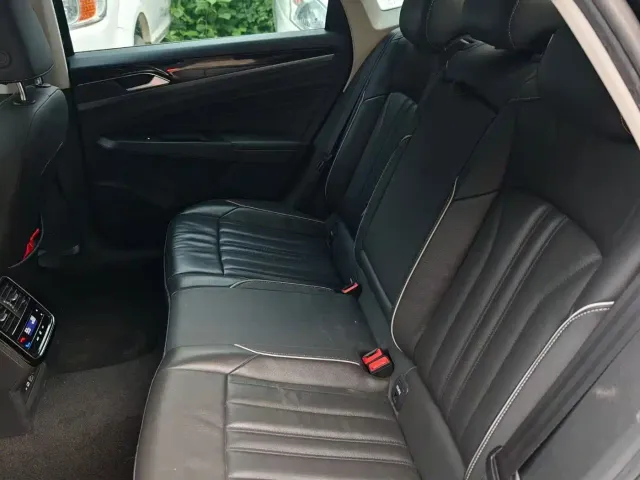 Volkswagen Passat — Фото автомобиля 7