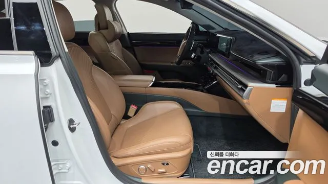 Hyundai Grandeur GN7 — Фото автомобиля 12